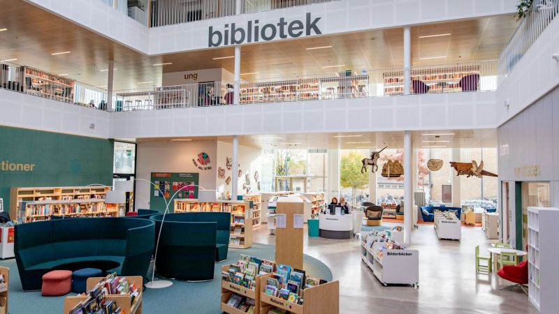 Interiörbild på stadsbiblioteket 