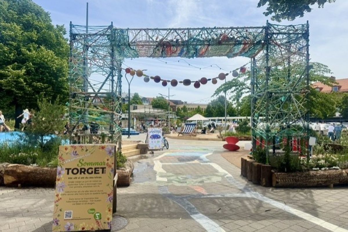 Portik ingång till Sommartorget